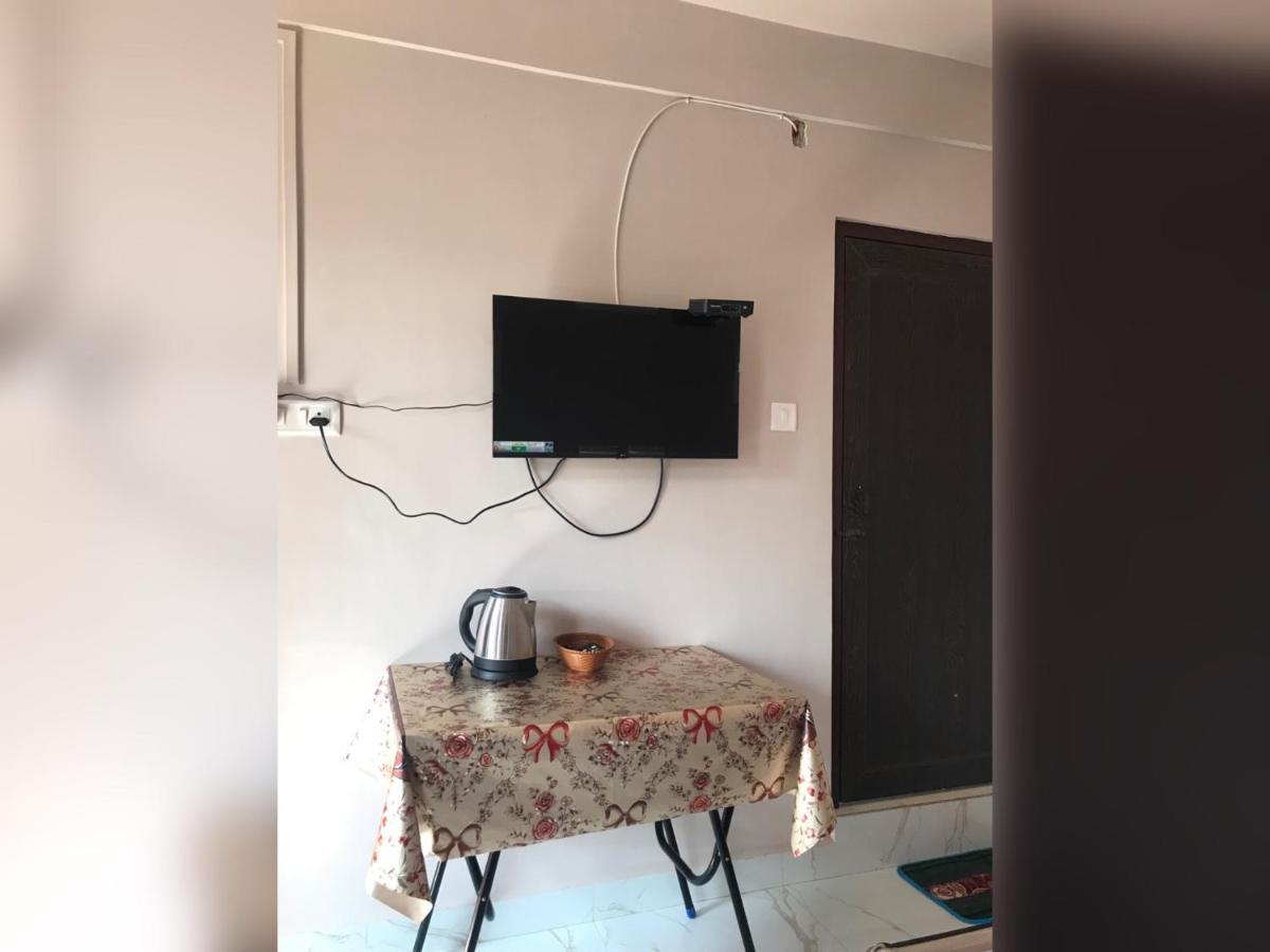 Living Roots Lodge Черапунджи Екстериор снимка